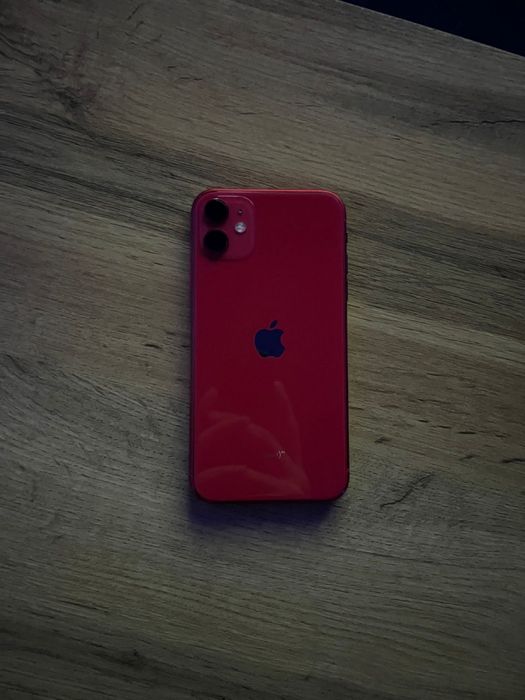 Продам срочно айфон 11