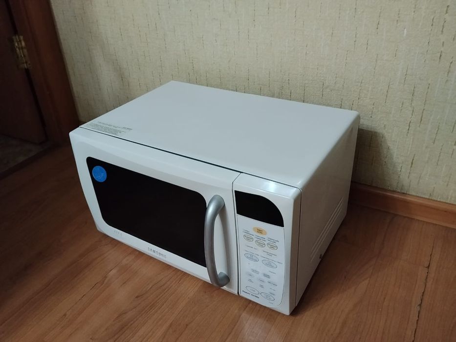 Продам микроволновую печь