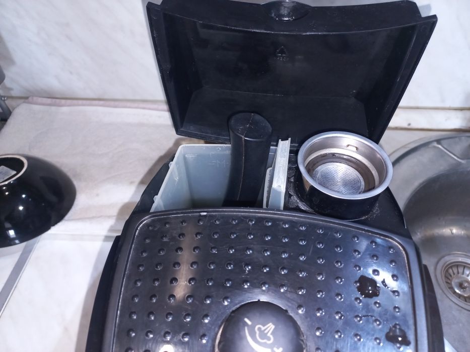 Кафе машина Delonghi