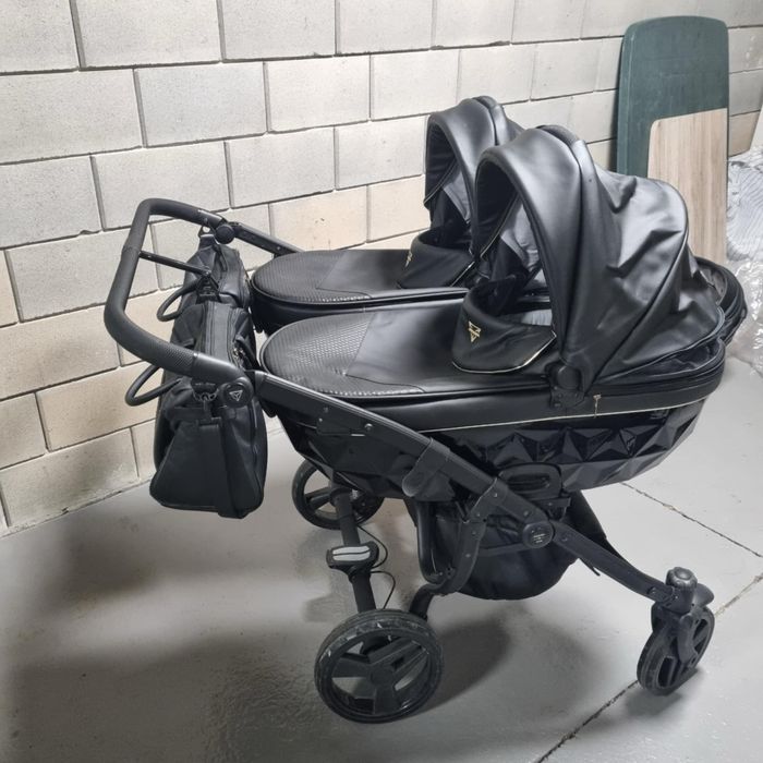 Количка за близнаци Junama Fluo Duo 3в1