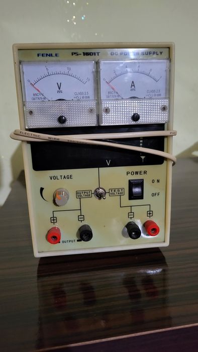 Лабораторный блок питания На запчаст. 2 шт