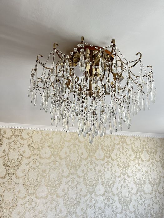 СРОЧНО продам люстры