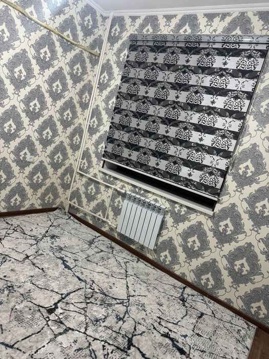 Kvartira sotiladi. Mirobod tumani 4-massiv 67-dom.