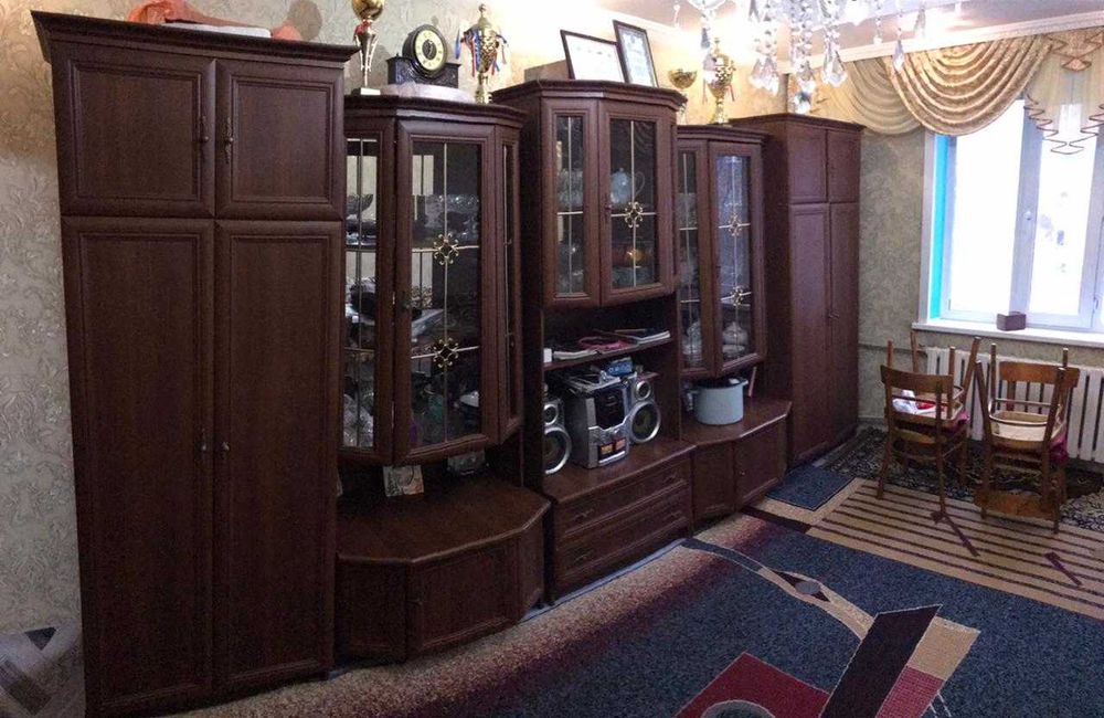 Продам мебель горку