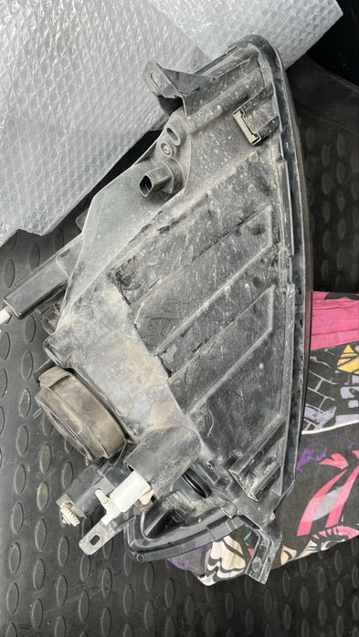 Фара левая на гранту