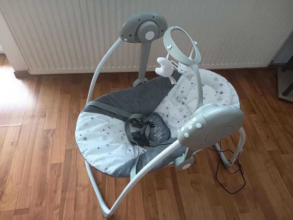 Vând Leagan electric Chipolino Moonlight