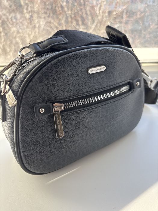 Продам женскую сумку