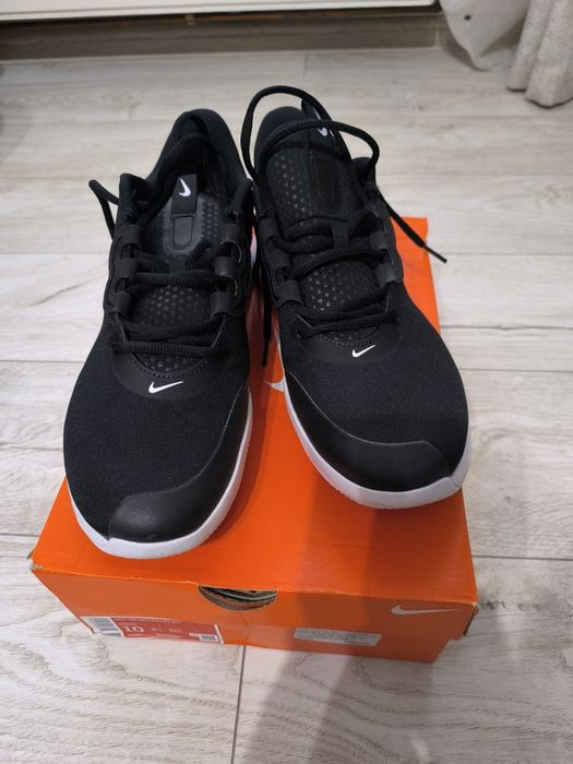 Adidasi Tenis Nike / Yonex/ Wilson zgura