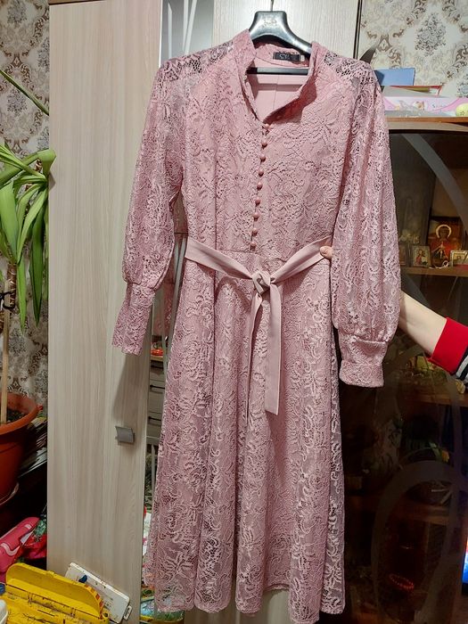 Платье праздничное