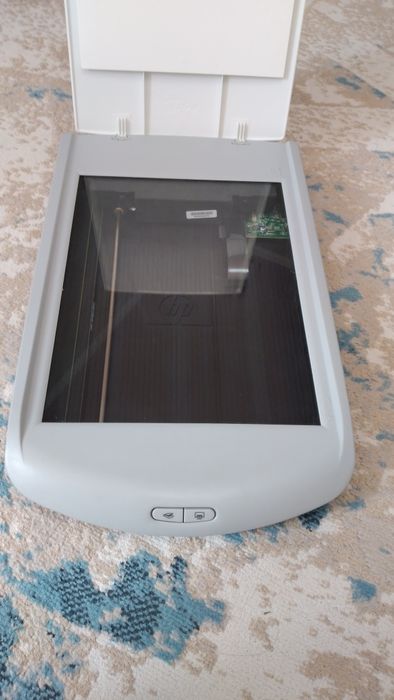 Сканер HP Scanjet G2410