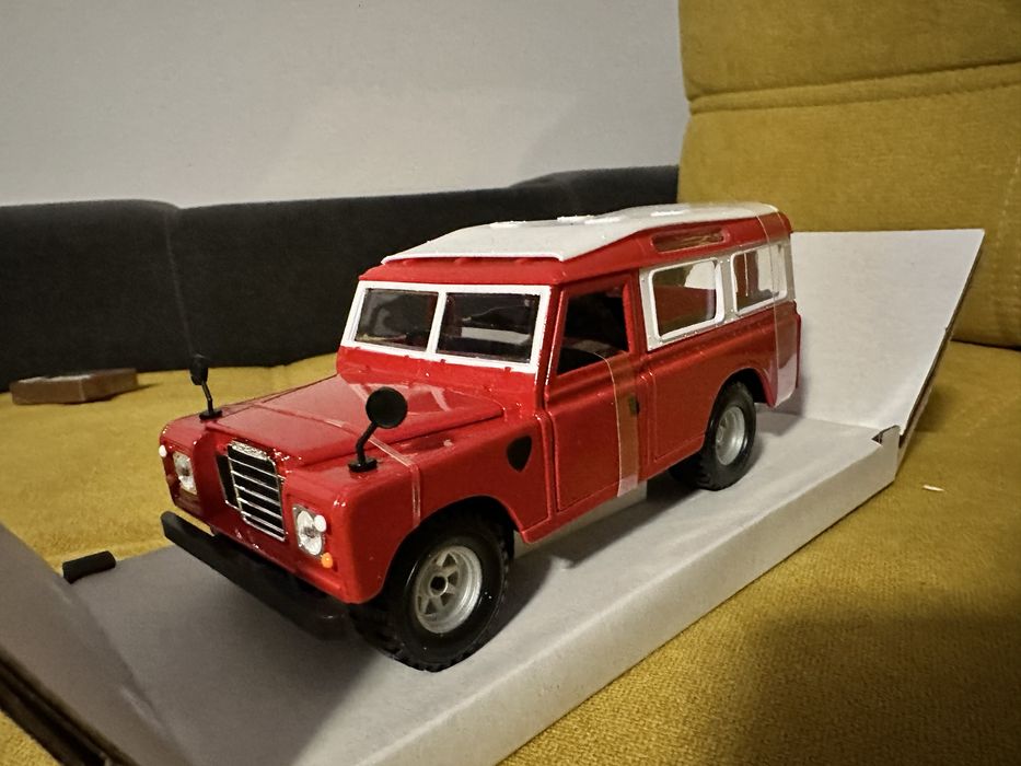 Macheta colectie jucarie noua land rover series 2. Cadou ideal copii