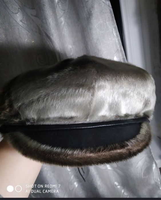 Шапки женские зимние