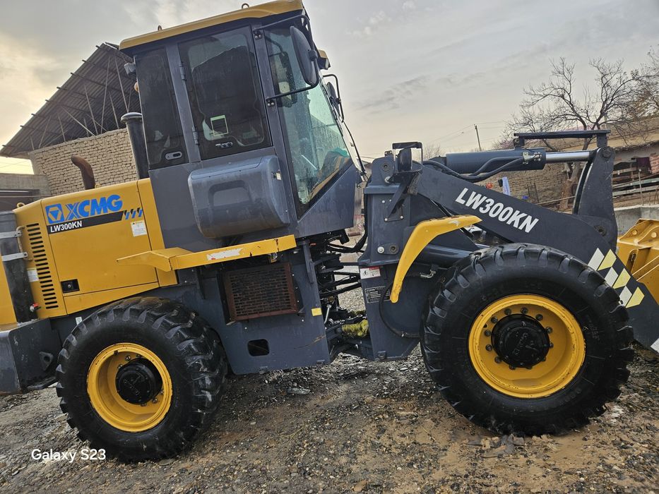 Погрузчик сотилади