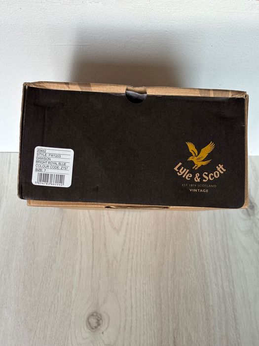 Adidasi Lyle and Scott noi