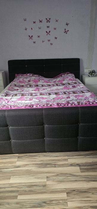 Vând apartament 2 camere in Uricani