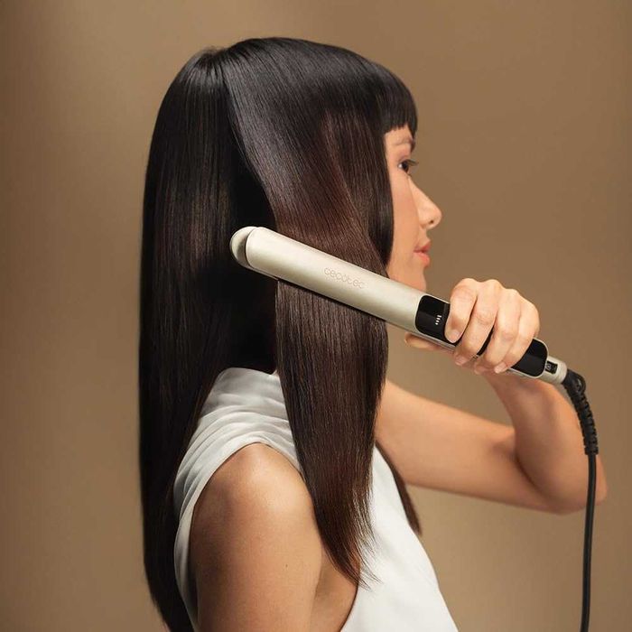 Преса за коса с кабел Cecotec Essence Keratin функция HeatMax 230 °C