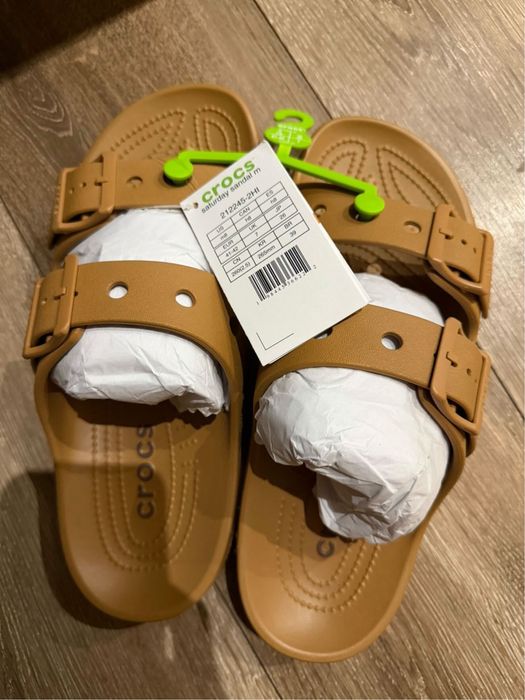 Продам мужские шлепанцы crocs