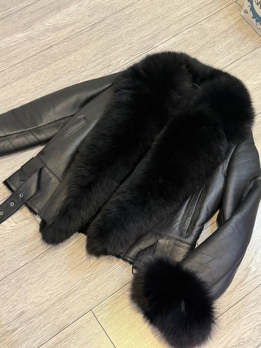 Cojoc din blana naturala ca si nou marimea M-L