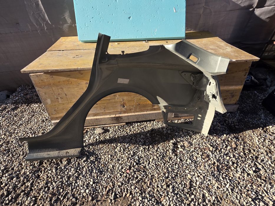 Tesla Model 3 заден десен панел калник