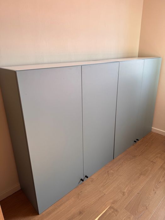 2 corpuri de mobilier suspendate din PAL
