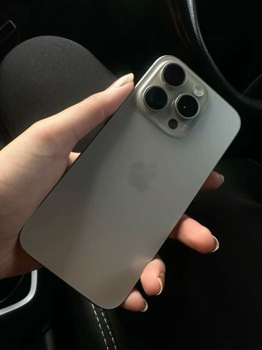 Айфон 15 про в идеальном состоянии!