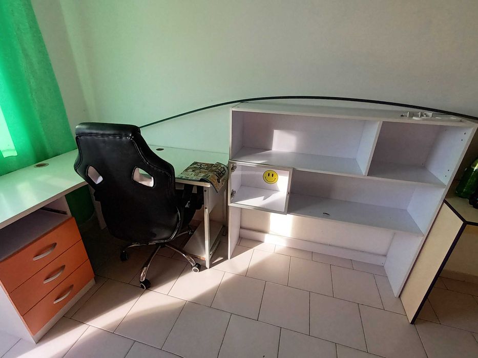 Малък 2стаен мансарден апартамент,  до центъра, за наем и нощувки