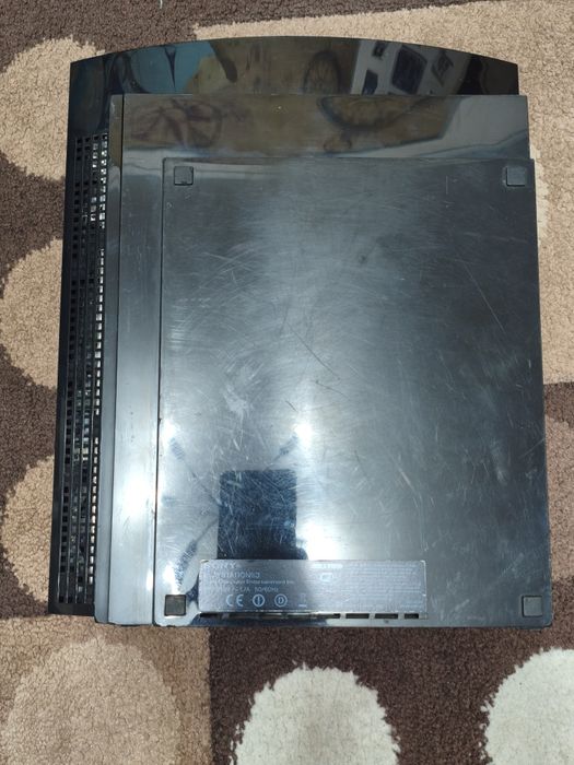 продам плейстейшен 3