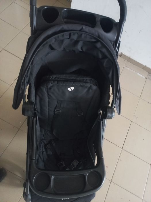 Продам коляску 8000