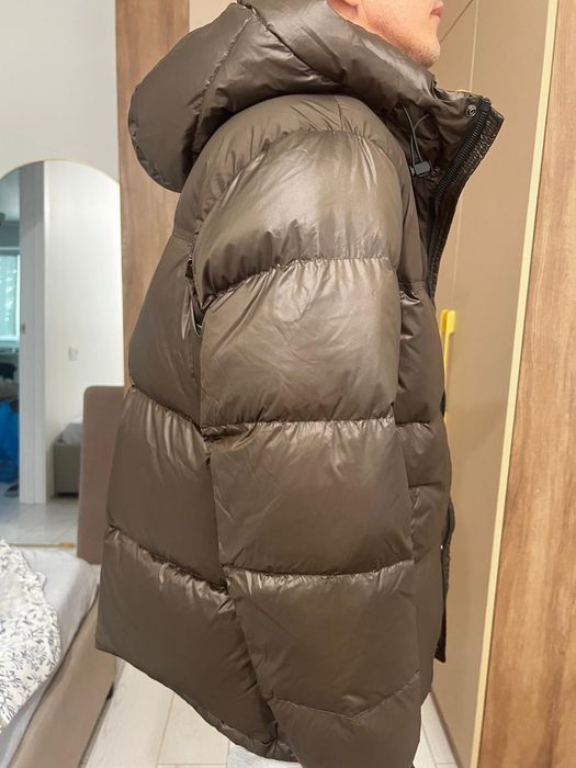 Продаю новую куртку Burberry