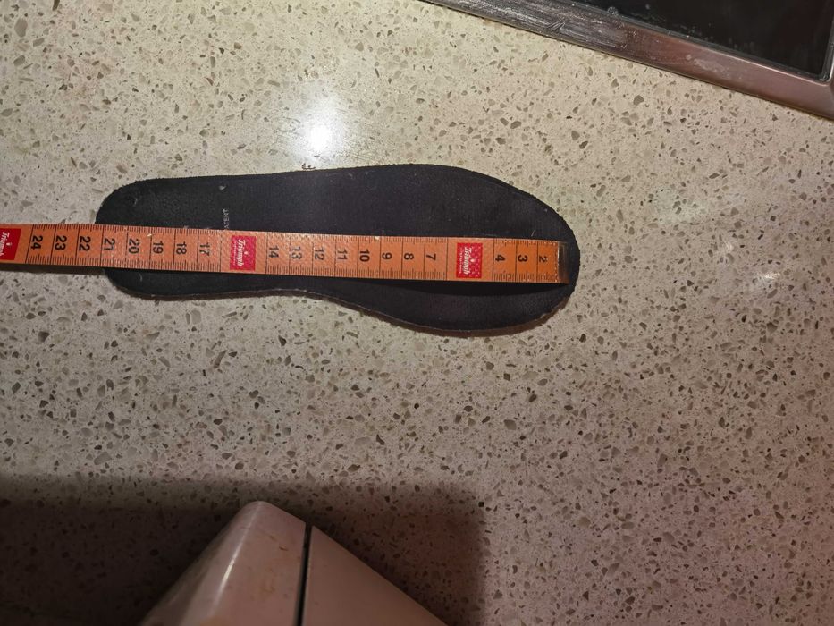 Нови ботушки на марката Geox 32.