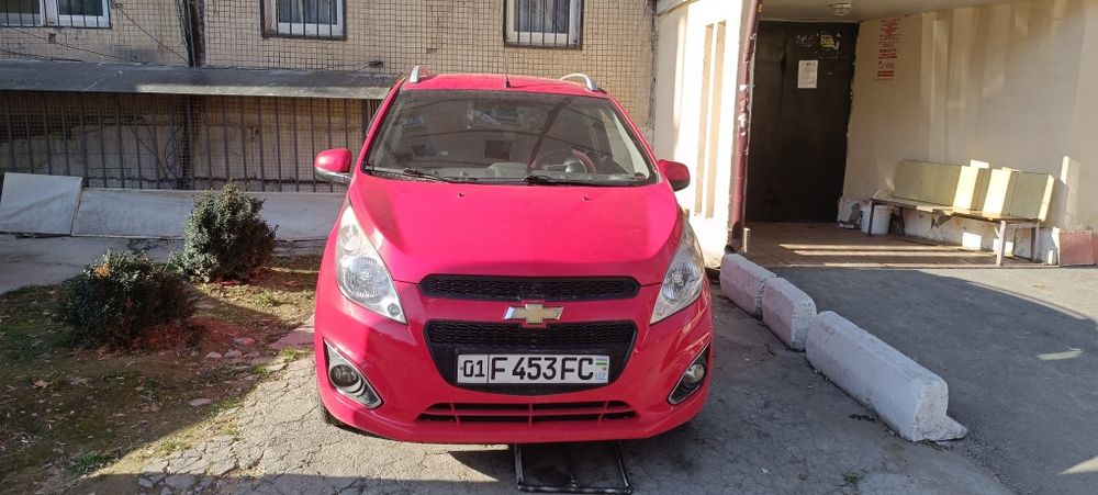 Продам Chevrolet Spark 2013год