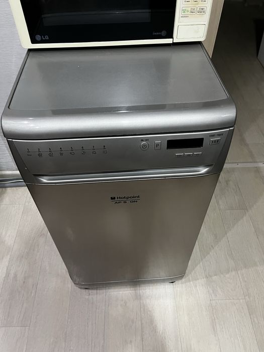 Посудомоечная машина Hotpoint-Ariston
