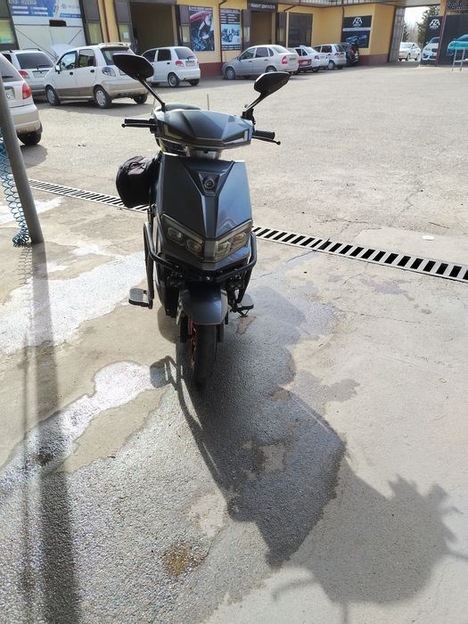 Электроскутер 2025 г 72в 32а