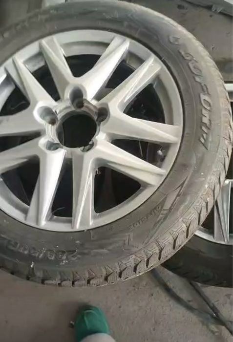 Лексус 570 диски с балоном зимний