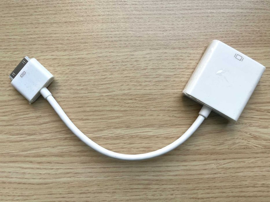 Переходник Apple 30-pin → VGA (Female)