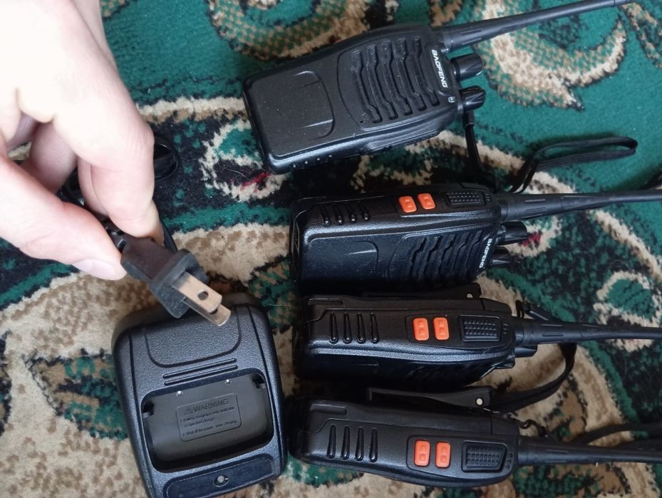 Продам рации 4штуки