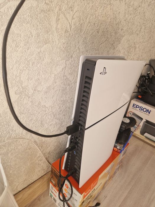 Продам пс 5 слим +2 джоистика