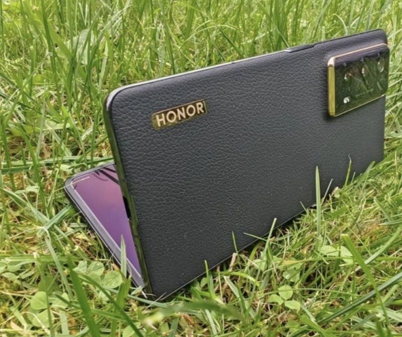 Honor magic v2 жаксы жагдаида