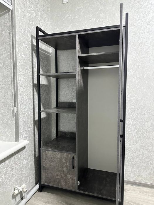 Шкаф для одежды в стиле лофт для офиса и дома.