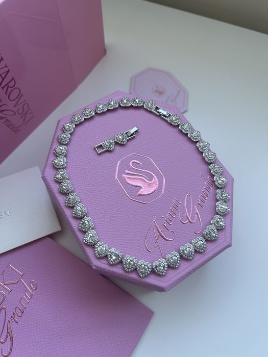 Swarovski - Ariana Grande x Swarovski колие Сърце / НОВО