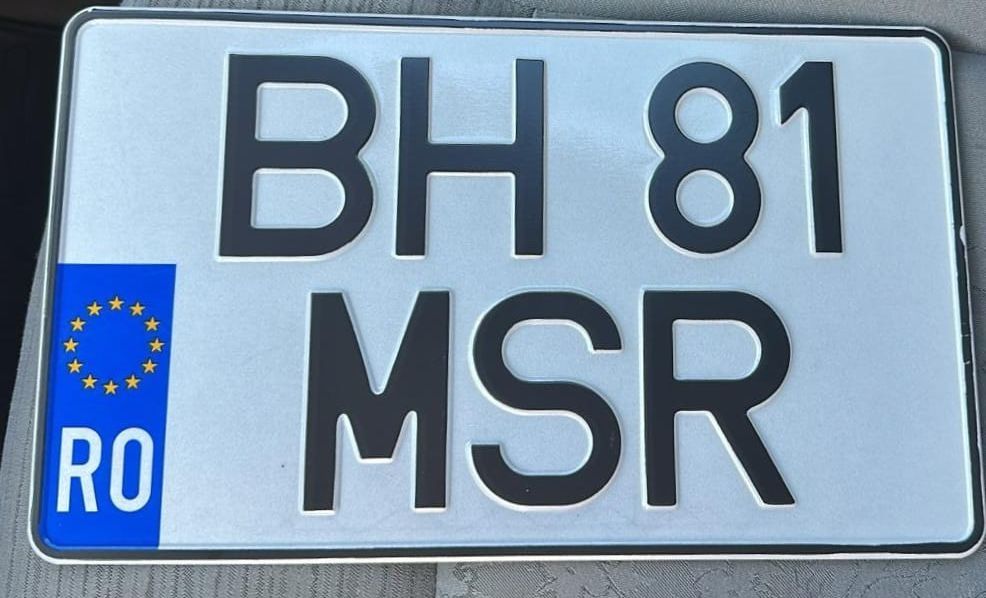 Plăcuțe auto  ornamental