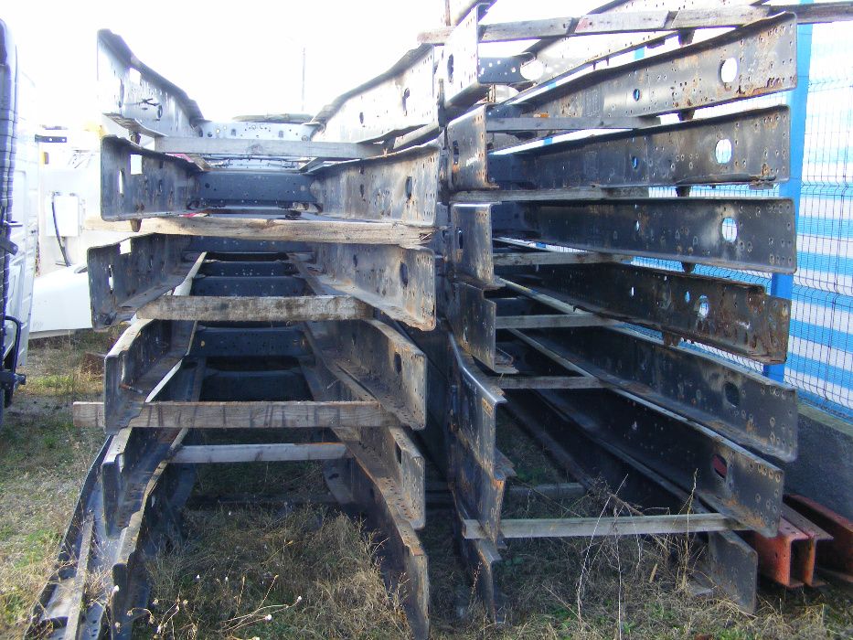 Sasiu remorca piese camioane