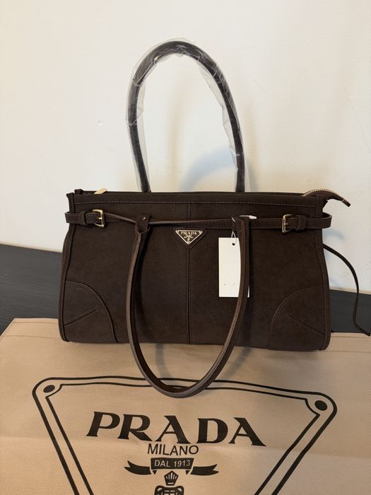 Чанта Prada нова