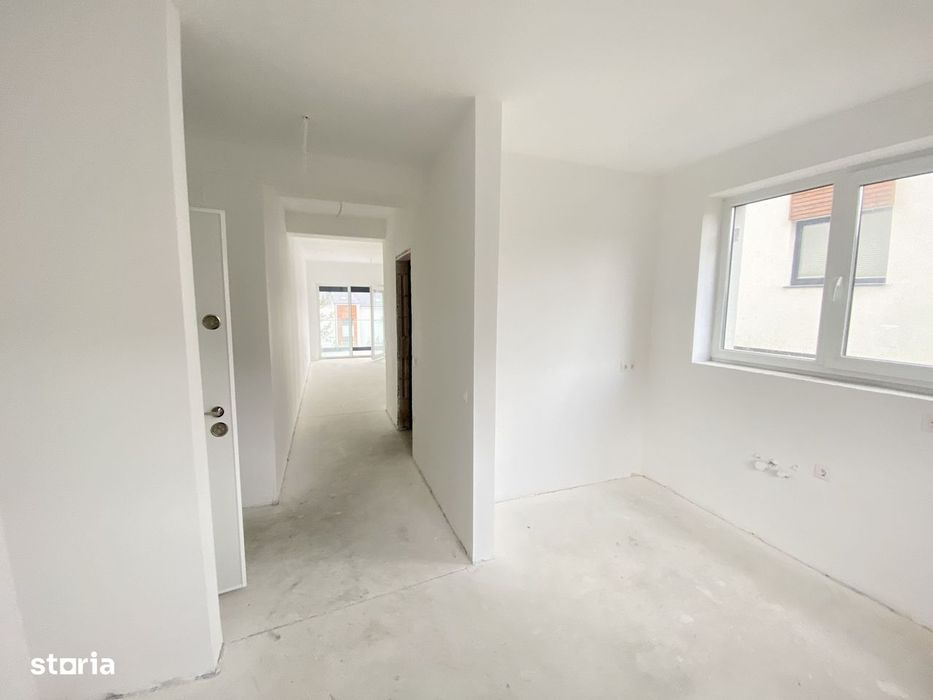 Apartament cu 2 camere si balcon, la vila