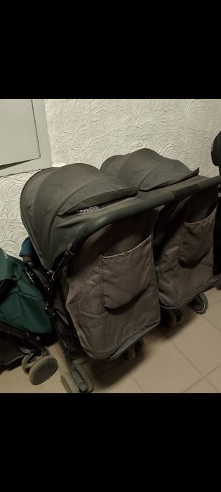 Коляска для двойни