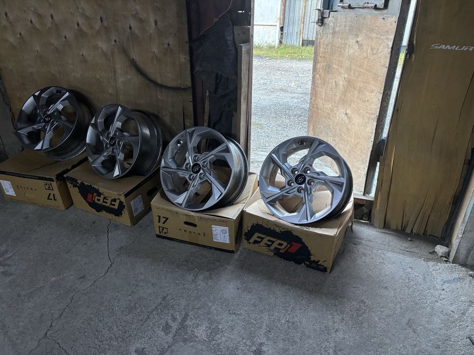 Продам 4 диска оригинал.