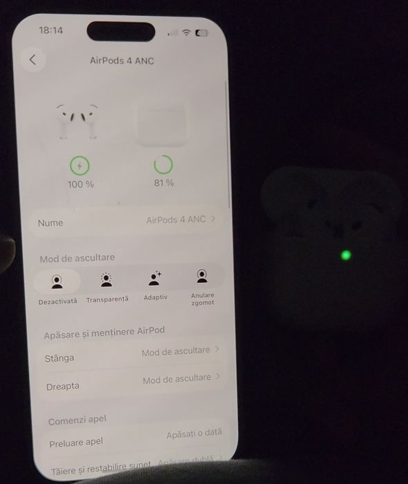 Vand casti AirPods 4 Active Noise Cancellation