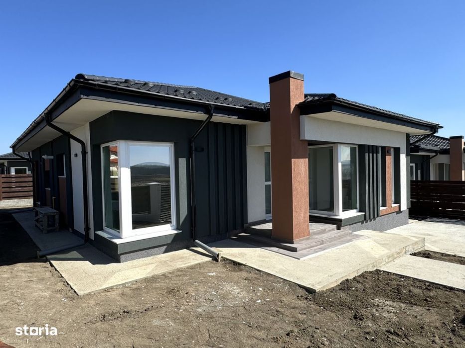 BECI MARE! ASFALT! Incalz in pard! 2 BAI! Casa 4 camere, Miroslava
