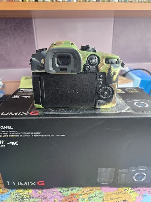 Panasonic Gh5 + Sandisk extreme pro 128Gb × 5 acumulatori