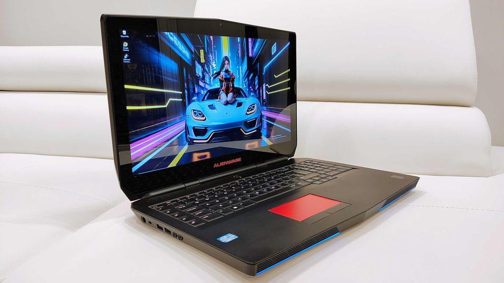 Laptop gaming ALIENWARE 17,3"  touchscreen, intel core i7- , 16 gb ram
